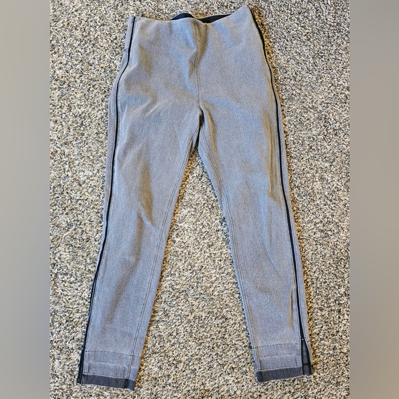 Lysse brand grey denim stretch leggings size medium - Picture 2 of 2